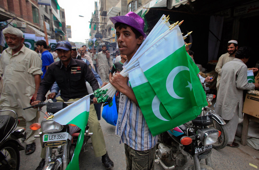 Пакистанские флаги