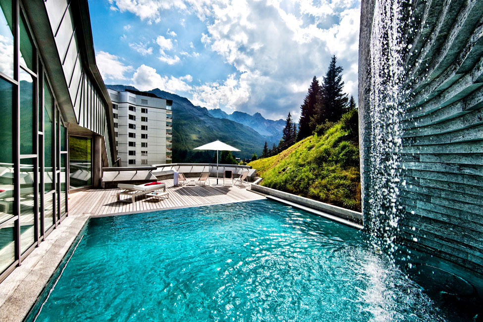 Отель Tschuggen Grand в Альпах