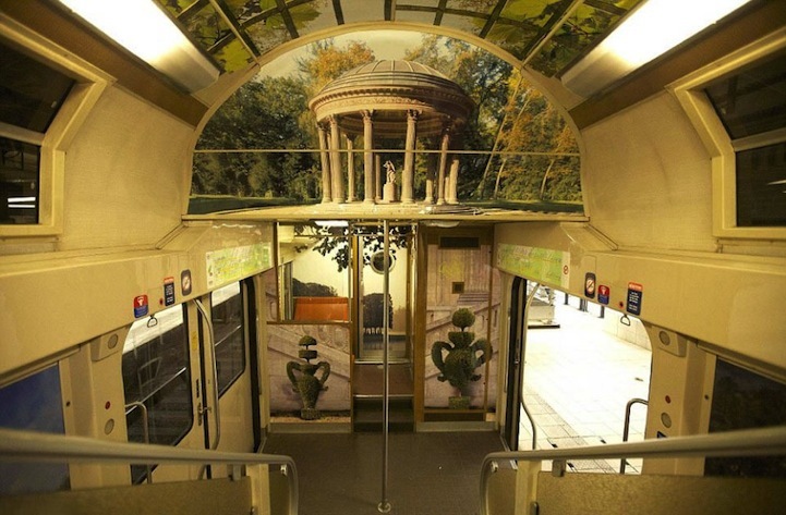 12. Вагон поезда Париж-Версаль, оформленный в дворцовом стиле.