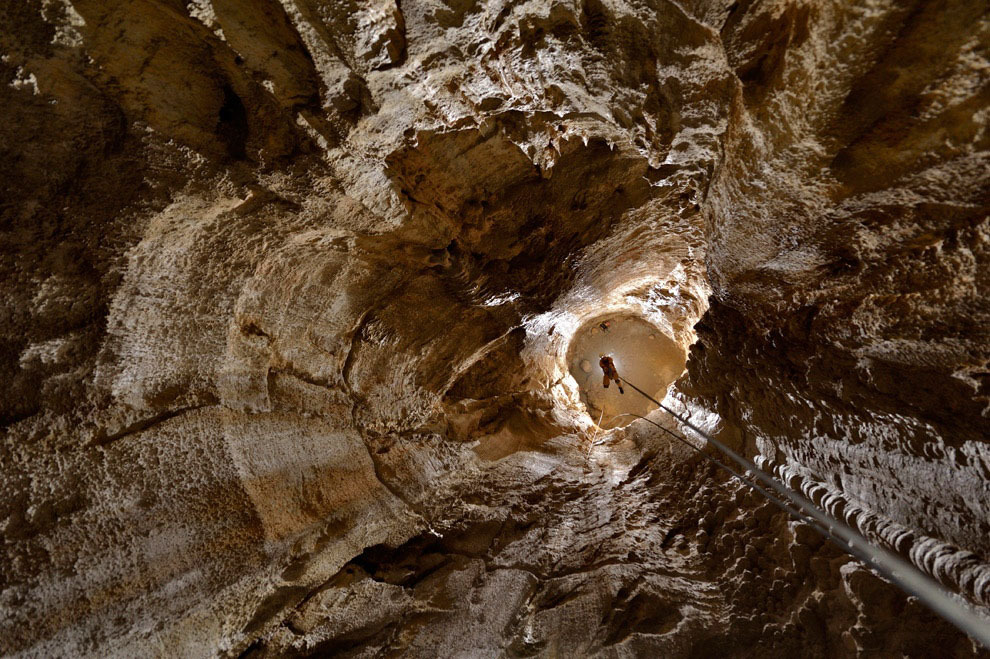 Самая глубокая пещера