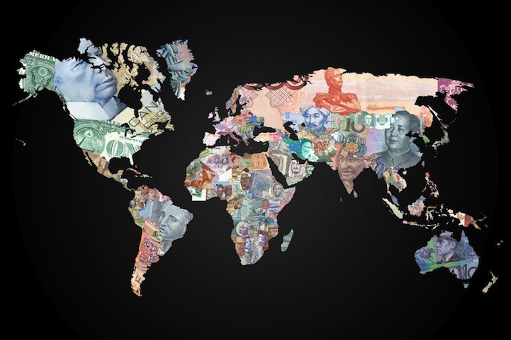 7. Карта мира, составленная из банкнот.