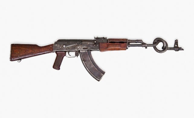 9. Художественный образ мирного АК-47