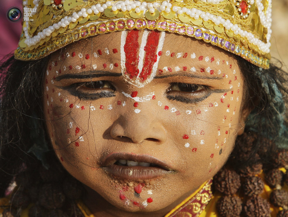 Девочка в костюме индусской богини