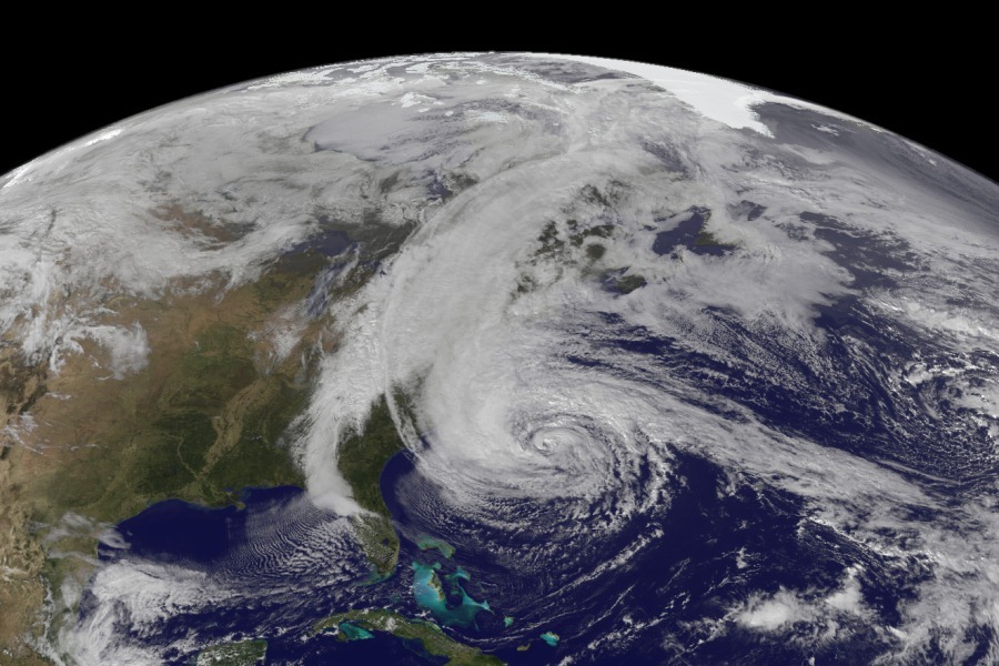 3. Фото снимок урагана Сэнди, сделанный со спутника NASA.