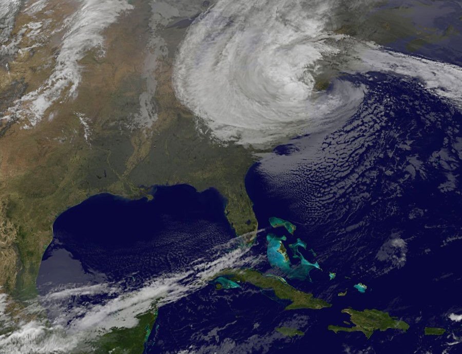 4. Фото снимок урагана Сэнди, сделанный со спутника NASA.