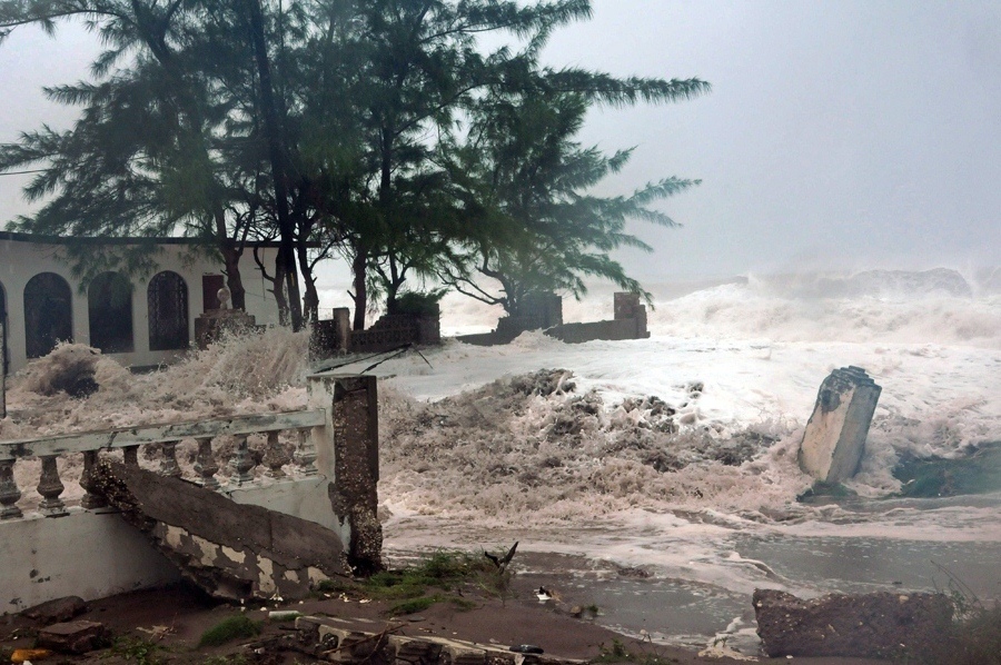 7. Последствия урагана Сэнди на побережье Ямайки.