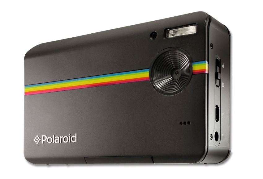 13. Polaroid Z2300 представлена в белом и черном корпусах.