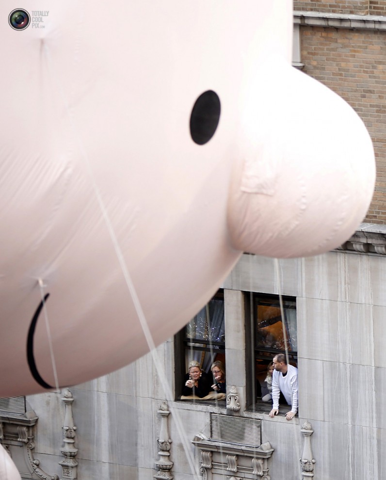 Парад воздушных шаров Macy's Thanksgiving Day Parade в Нью-Йорке