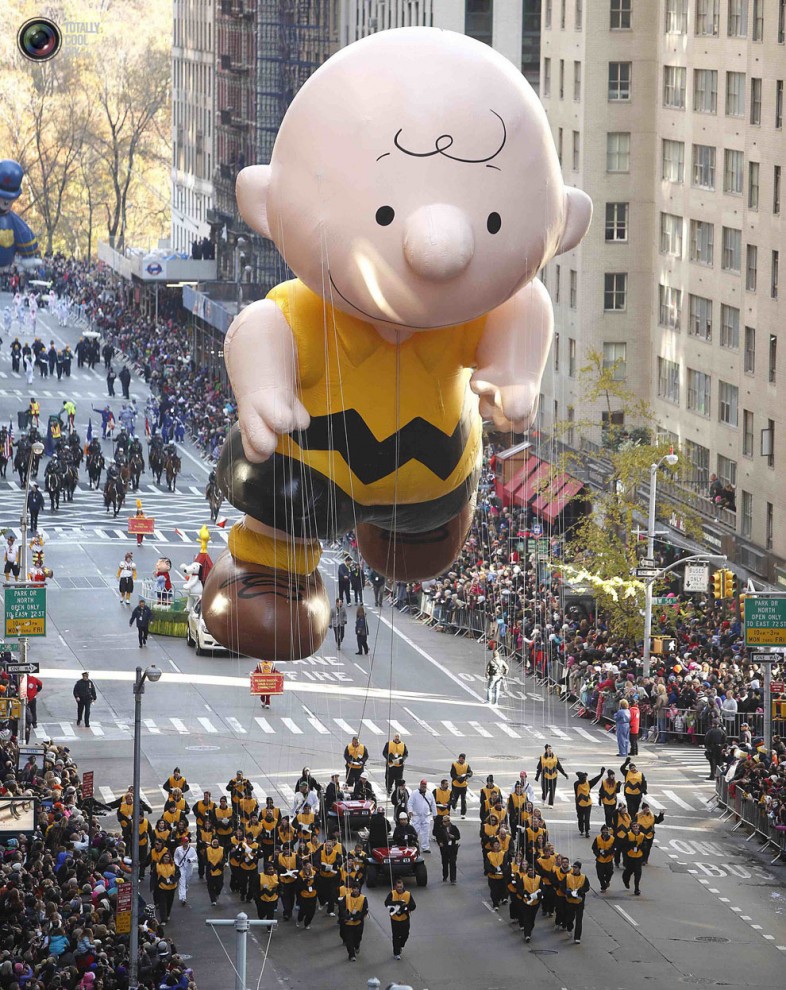 Парад воздушных шаров Macy's Thanksgiving Day Parade в Нью-Йорке
