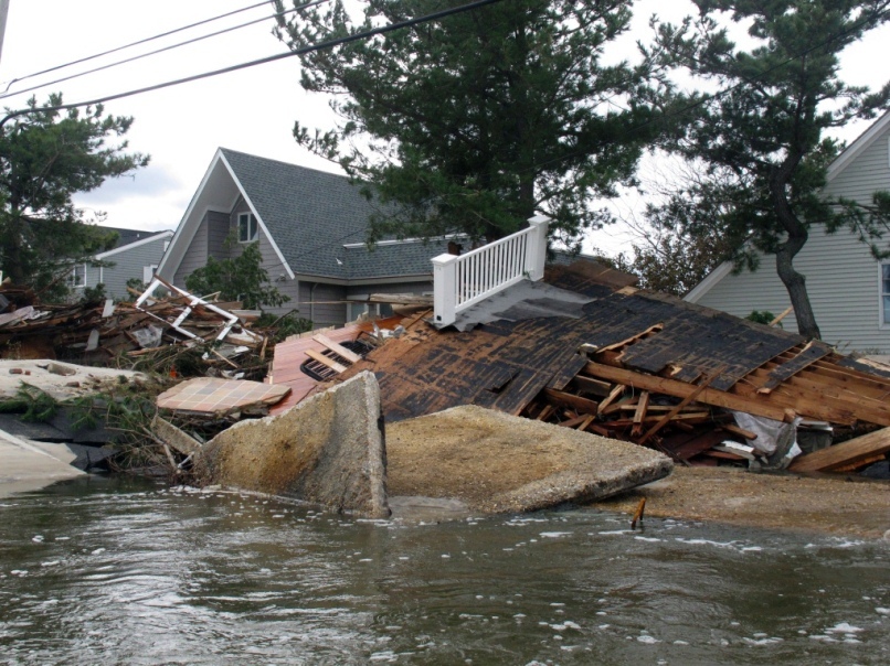 4. Последствия урагана Сэнди в нью-йоркском округе Статен-Айленд.