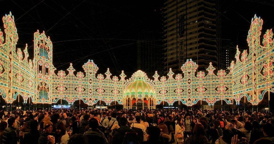 11. Фестиваль света в японском городе Кобе – символ возрождения города после разрушительного землетрясения 1995 года.