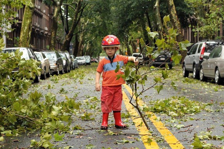 10. Жители Нью Йорка после разрушительного урагана Сэнди (Brandon Stanton)