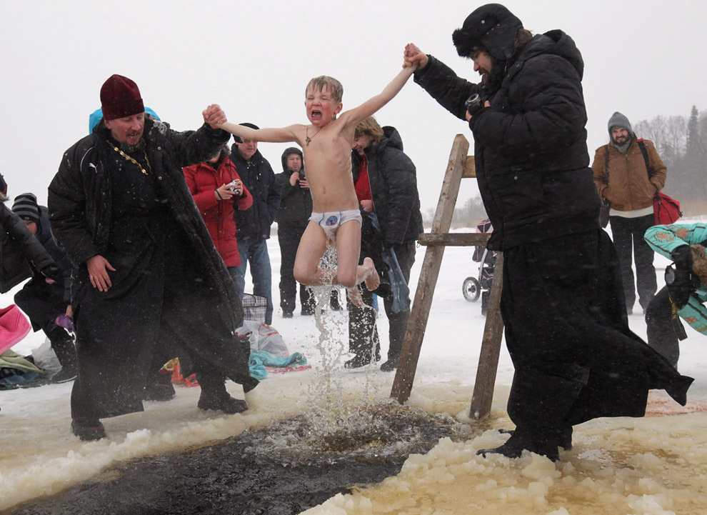 Крещение в России
