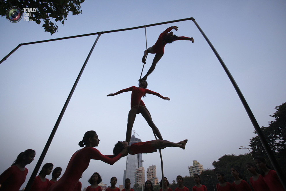 Индийский вид спорта маллакхамб