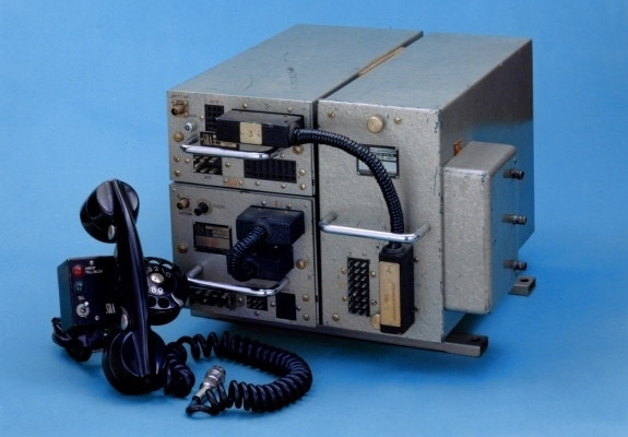 1. 1956 – SRA/Ericsson MTA (Мобильная телесистема А). По иронии, эта модель весила почти 40 кг и была вовсе не мобильной!