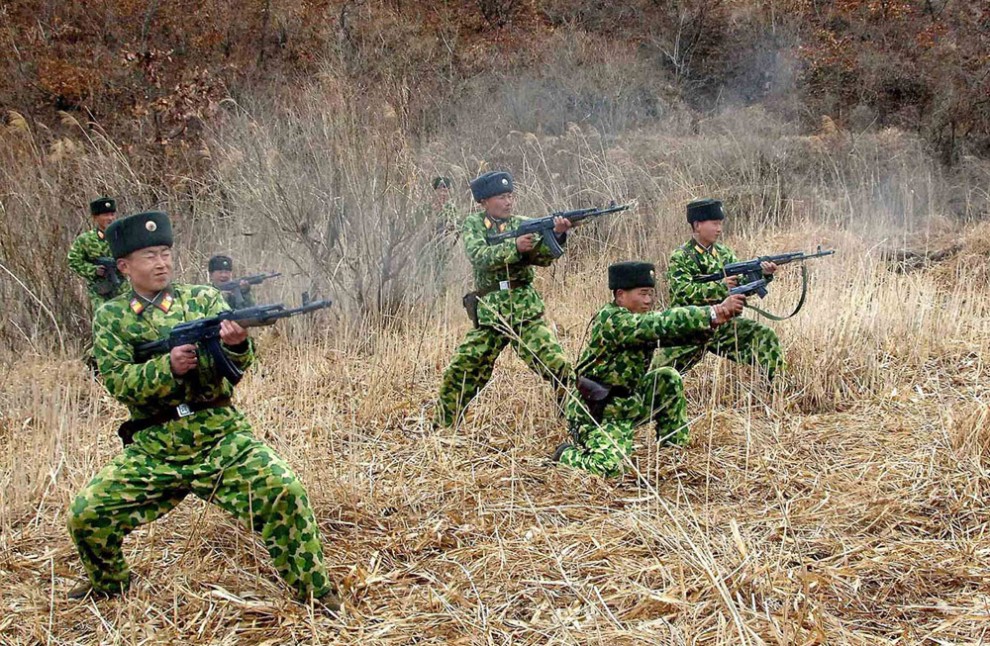 Северокорейские солдаты