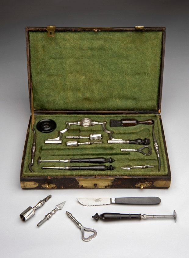 Медицинские инструменты прошлого