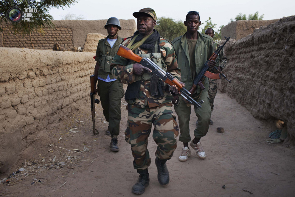 Малийские солдаты