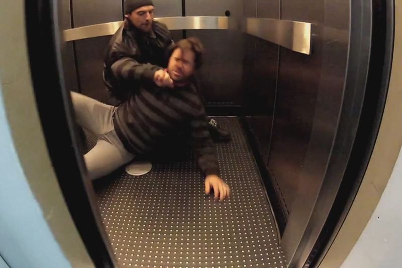 Убийство в лифте