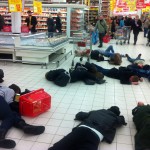 В московском супермаркете упали «замертво» несколько посетителей