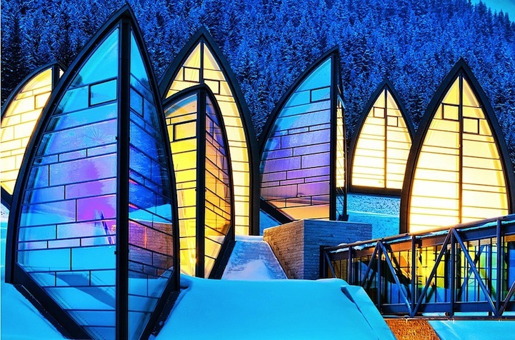 Красивый архитектурный комплекс в Швейцарии