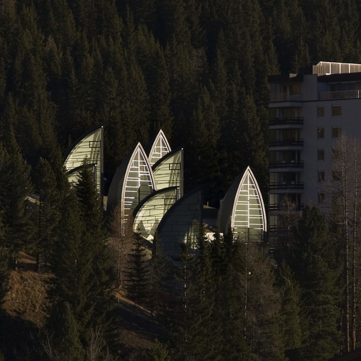 Красивый архитектурный комплекс в Швейцарии