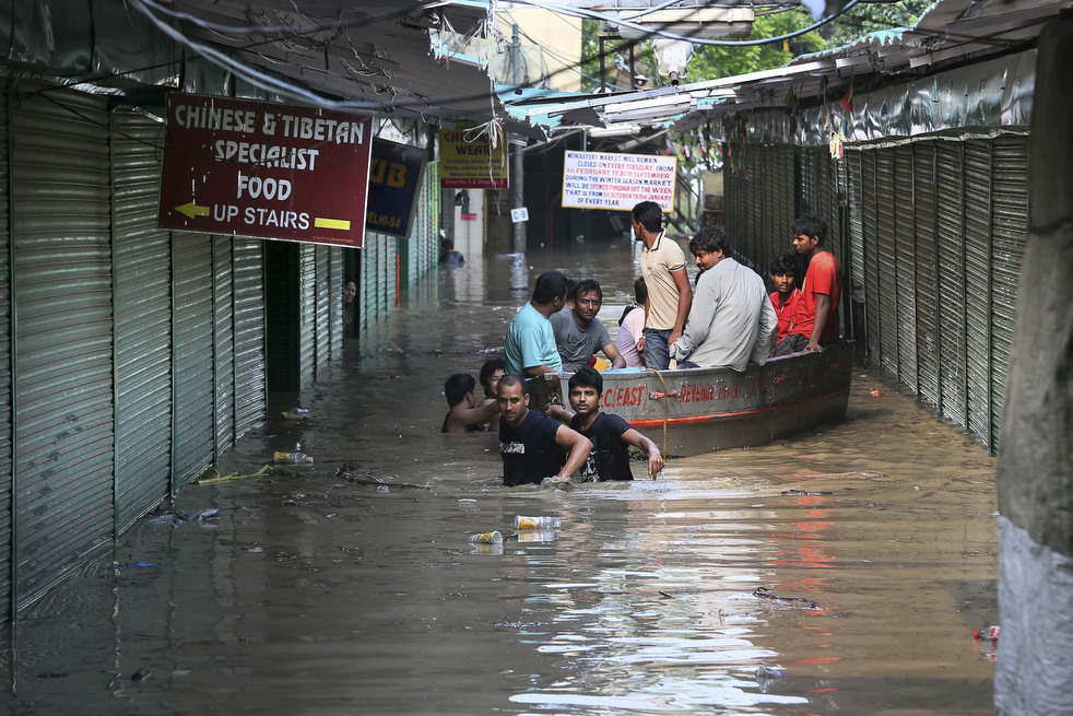 Сезонные наводнения в Индии
