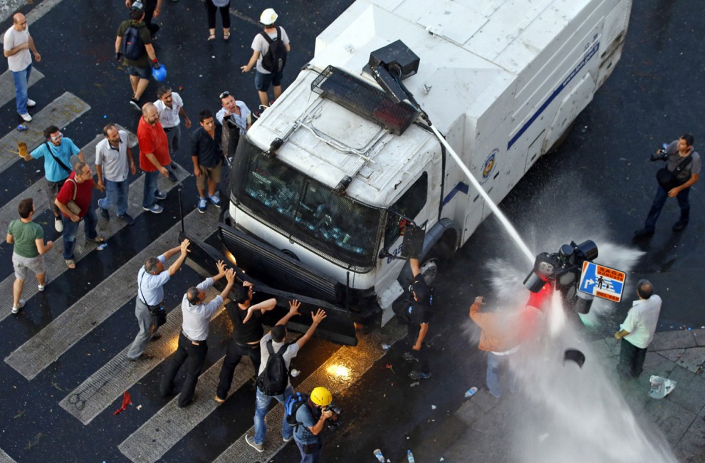Демонстрации в Турции