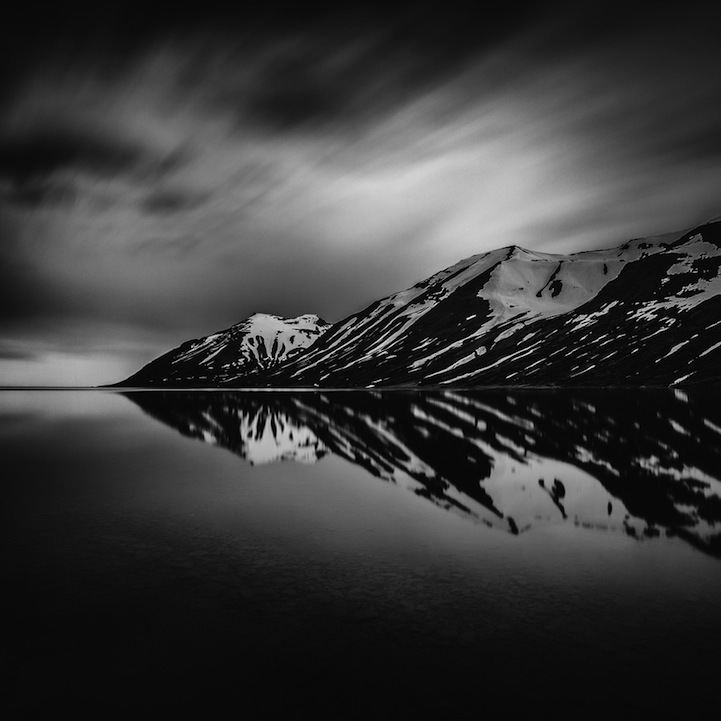 Захватывающие черно-белые фотографии Исландии