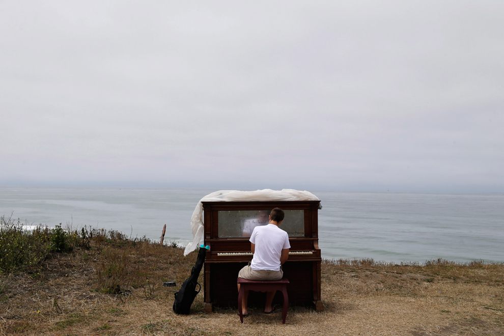 Пианино на пляже