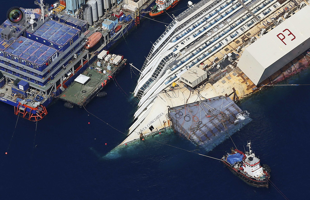 Операция по подъёму судна Costa Concordia