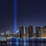 Световая инсталляция в память по жертвам теракта 11 сентября