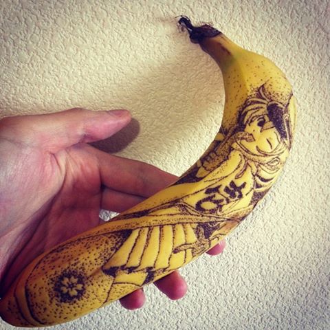 Рисунки на бананах