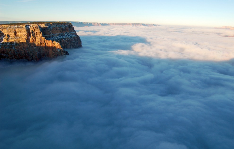 Густой туман в Гранд-Каньоне