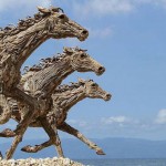 Деревянные лошади: скульптуры из коряг от Джеймса Дорана-Уэбба