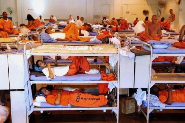 тюрьма в Калифорнии