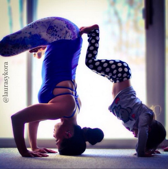 Йога с дочкой