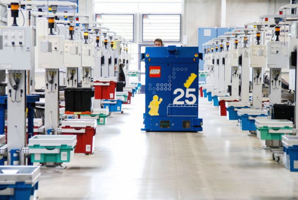 Завод LEGO