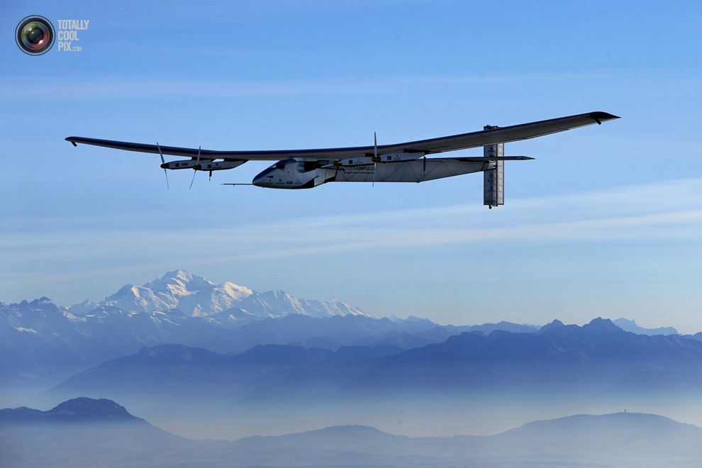 Самолёт на солнечных батареях Solar Impulse 2 
