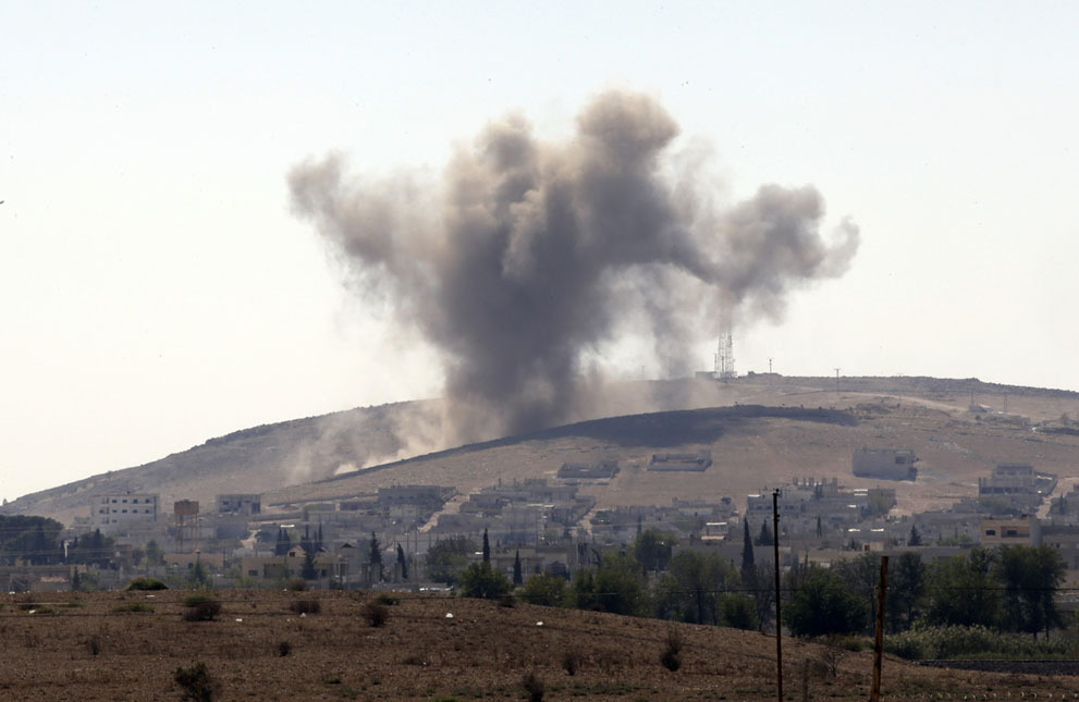 Авиаудар по городу Кобани