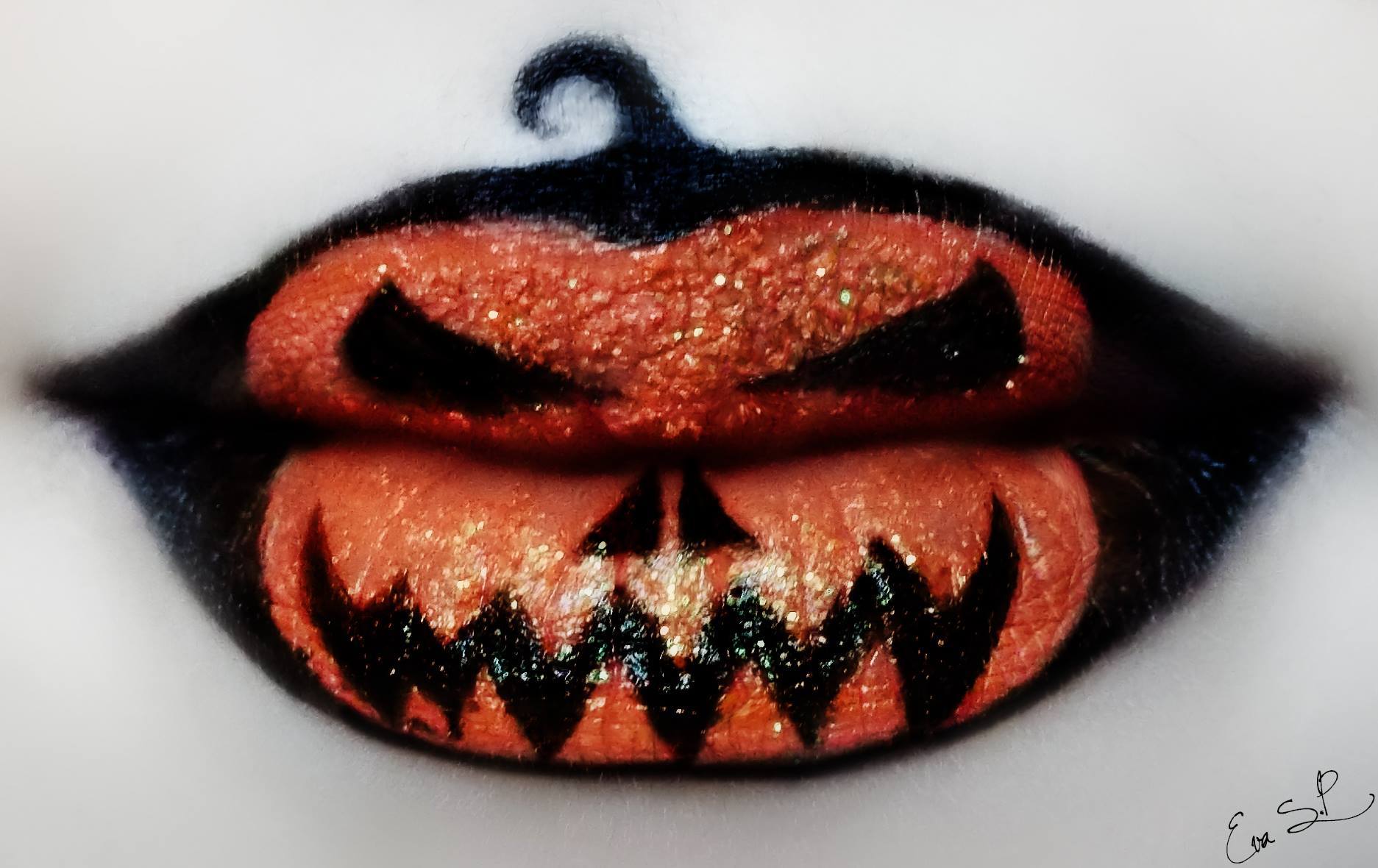 Страшный макияж губ на Хэллоуин