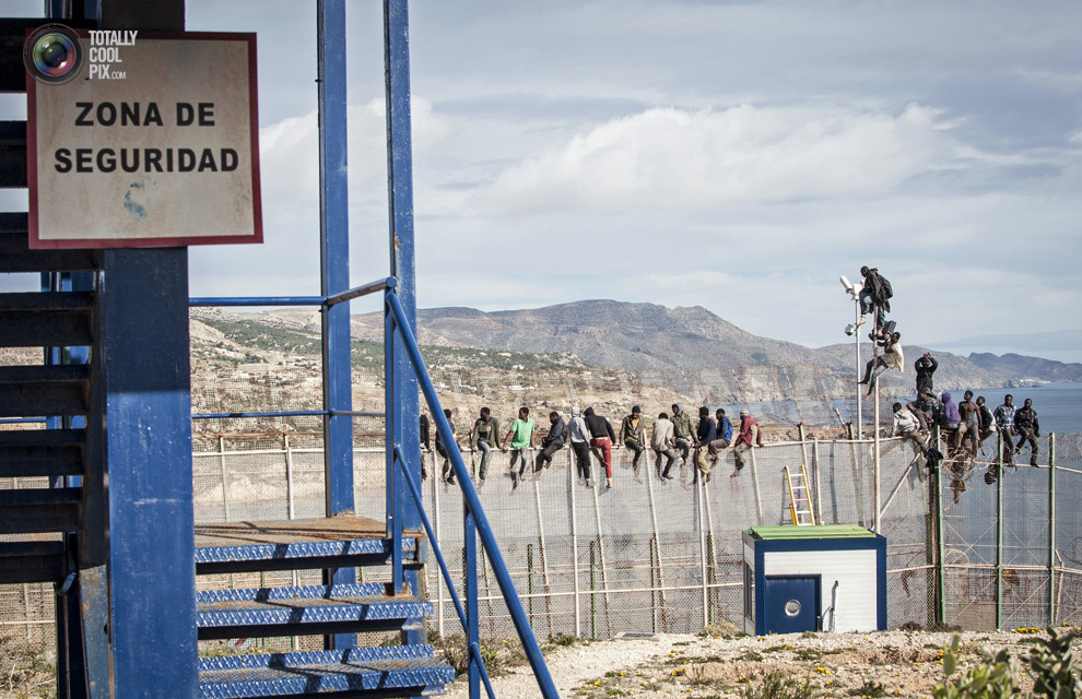 Пограничный забор между Марокко и Мелильей