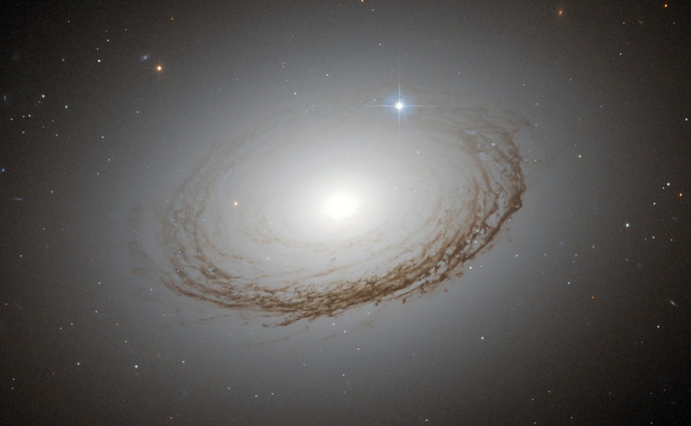 Галактика NGC 7049