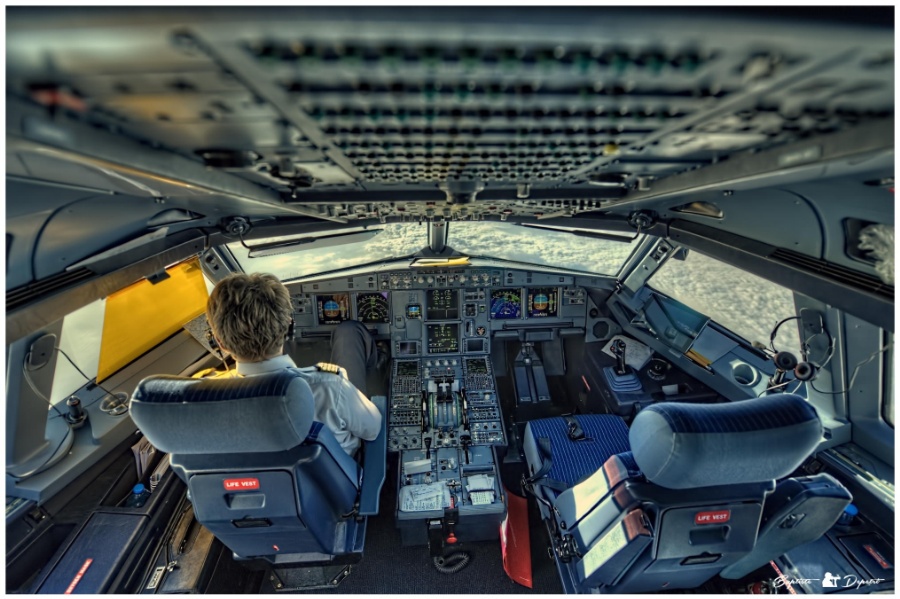 Вид из кабины пилота самолета