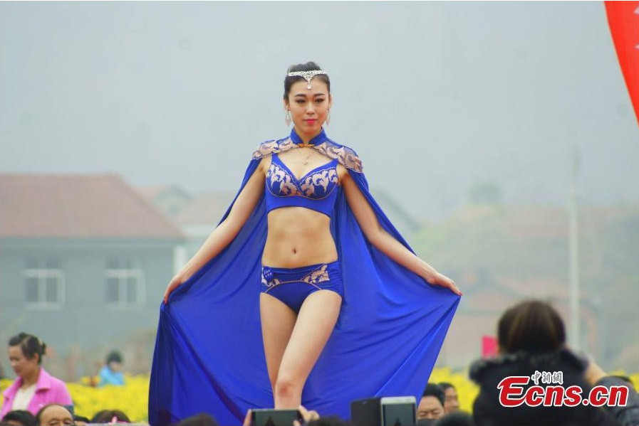 Показ мод в Китае