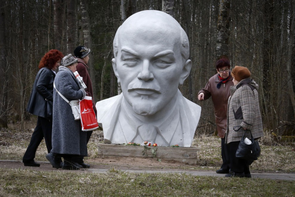 Бюст Владимира Ленина