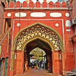 Мечеть Фатехпури-Масджид в старой части Дели