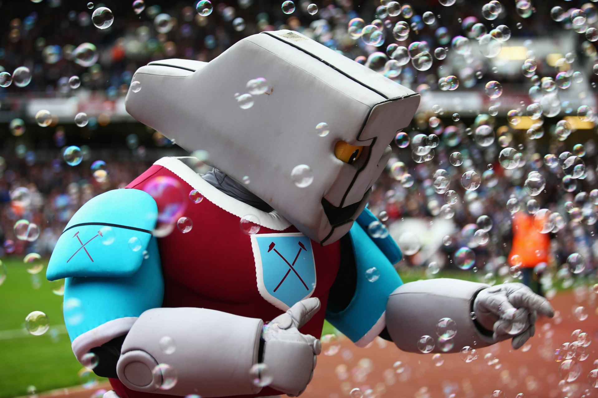 Талисманы футбольных команд