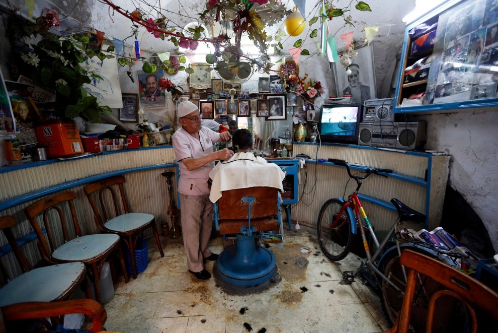 Парикмахерская в Палестине