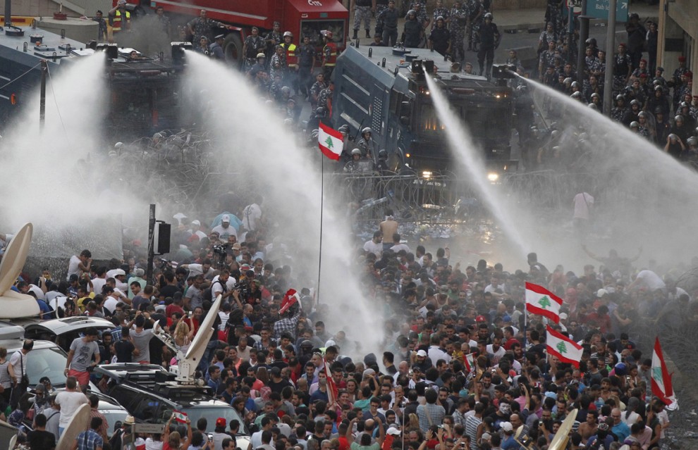 Демонстрации в Бейруте